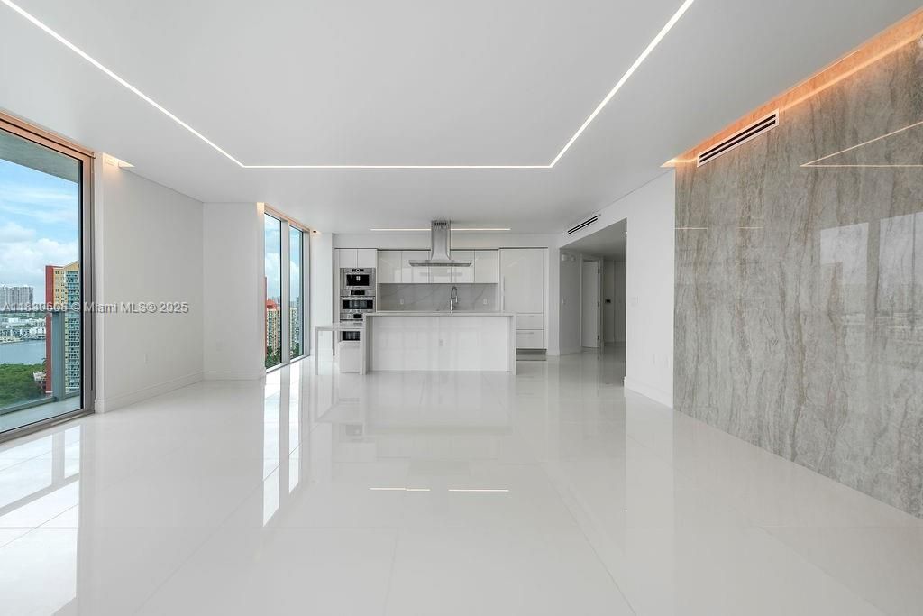 300 Sunny Isles Blvd, Unit 4-1808, Sunny Isles Beach, FL 33160 Photo