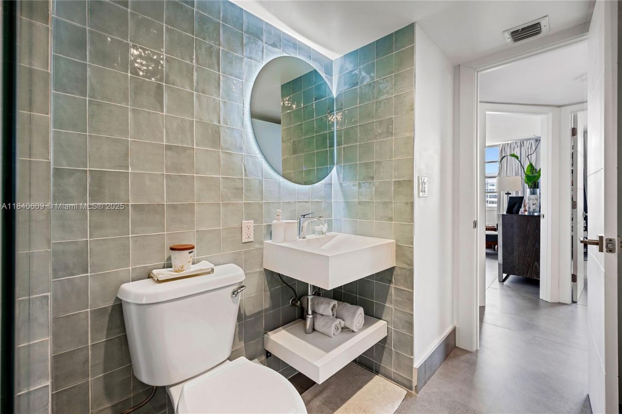 2780 NE 183rd St, Unit 1714, Aventura, FL 33160 Photo