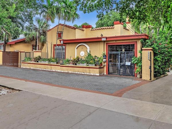 1228-1234-1250 SW 2nd St, Miami, FL 33135