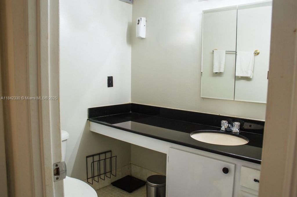 2780 NE 183rd St, Unit 1001, Aventura, FL 33160 Photo