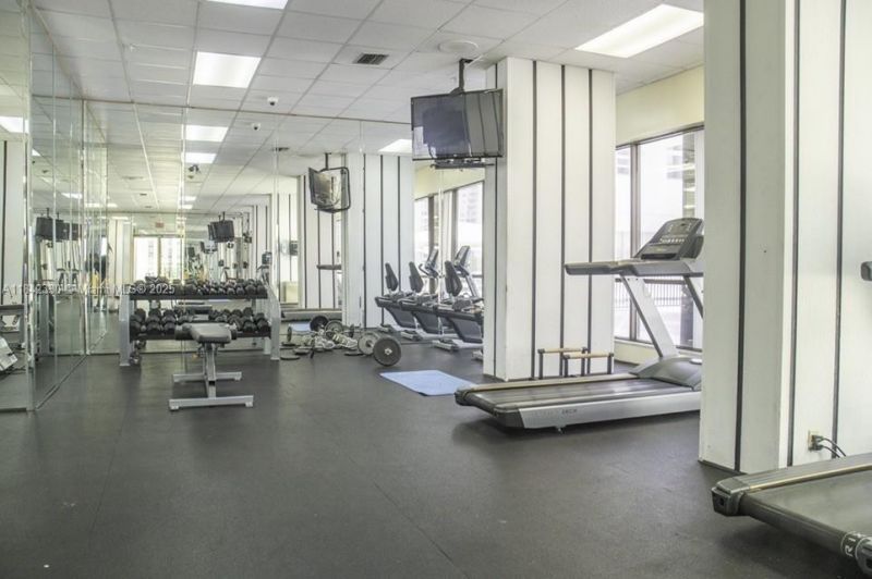 2780 NE 183rd St, Unit 1001, Aventura, FL 33160 Photo