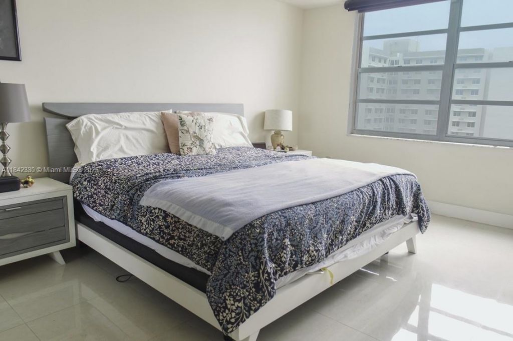 2780 NE 183rd St, Unit 1001, Aventura, FL 33160 Photo