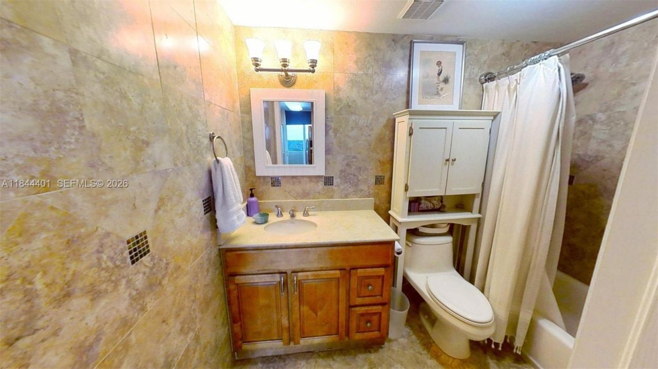 2425 SW 27th Ave, Unit 701, Miami, FL 33145 Photo