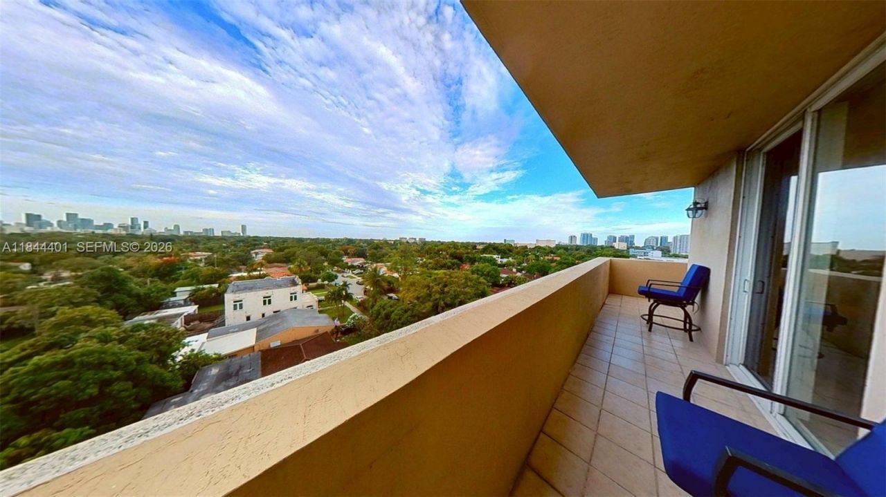 2425 SW 27th Ave, Unit 701, Miami, FL 33145 Photo