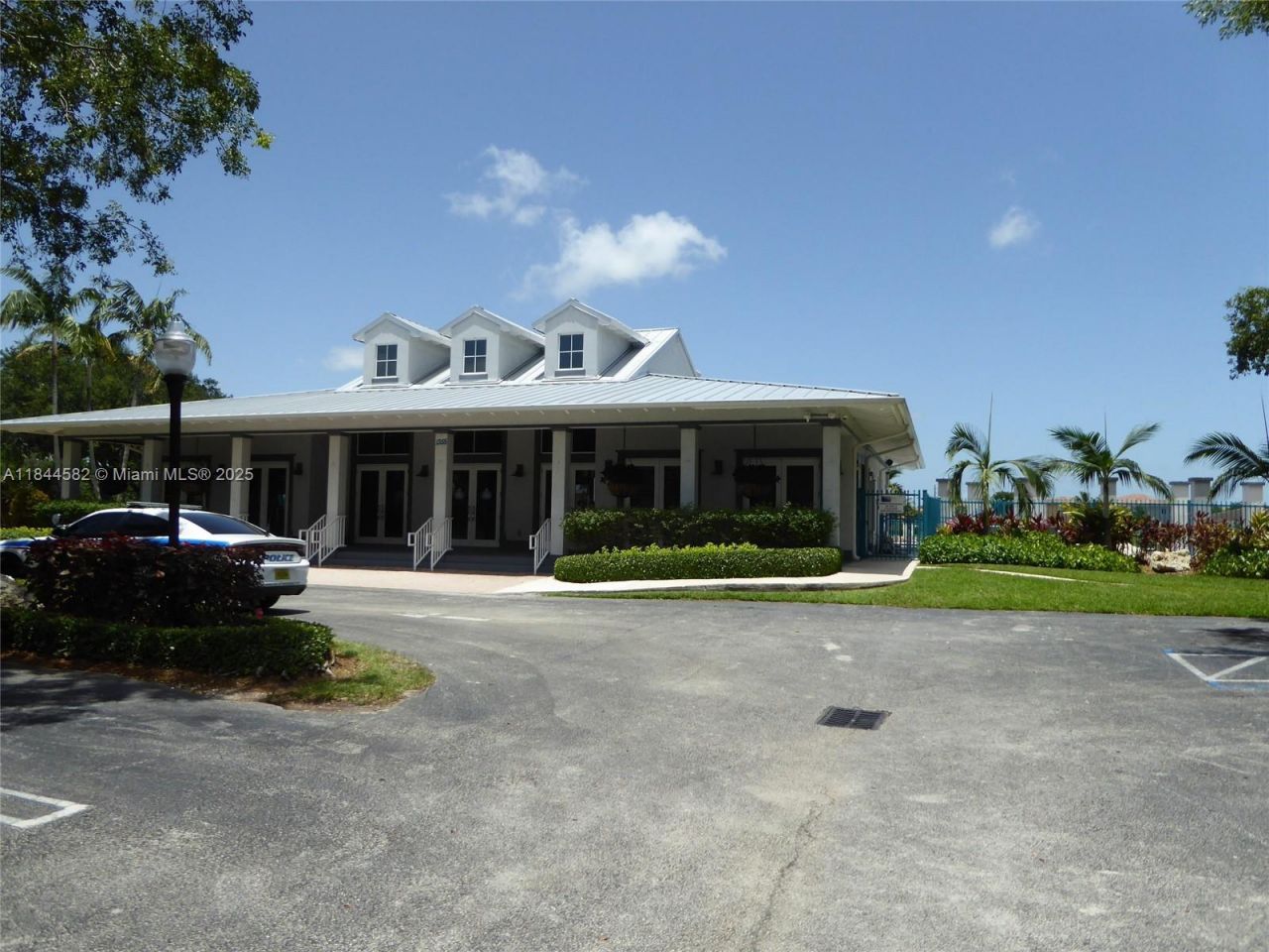 1037 NE 42nd Pl, Homestead, FL 33033 Photo