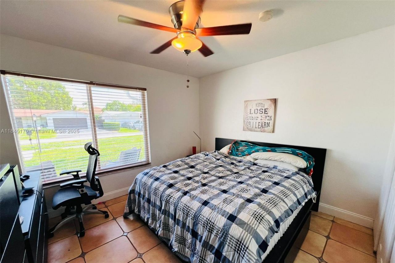 8040 SW 196th, Cutler Bay, FL 33189 Photo