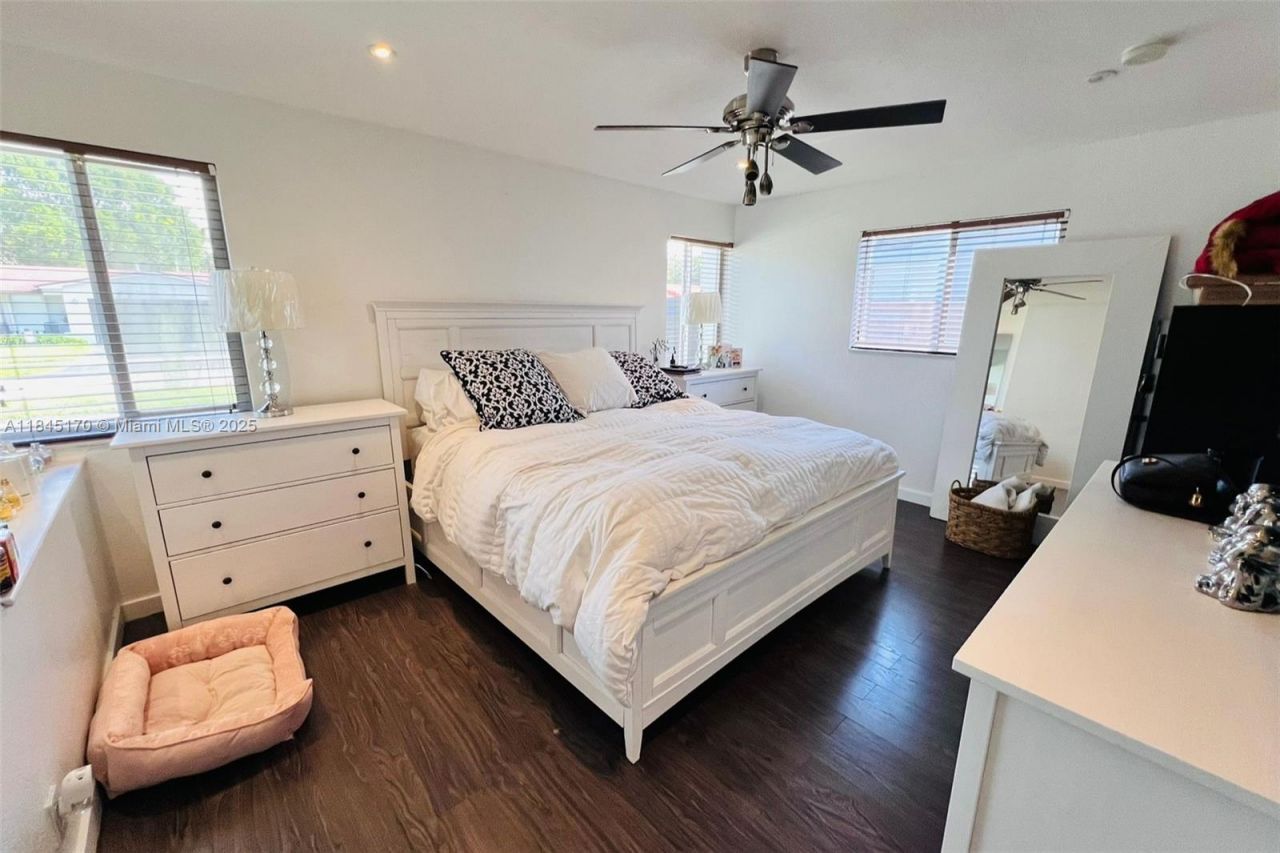 8040 SW 196th, Cutler Bay, FL 33189 Photo