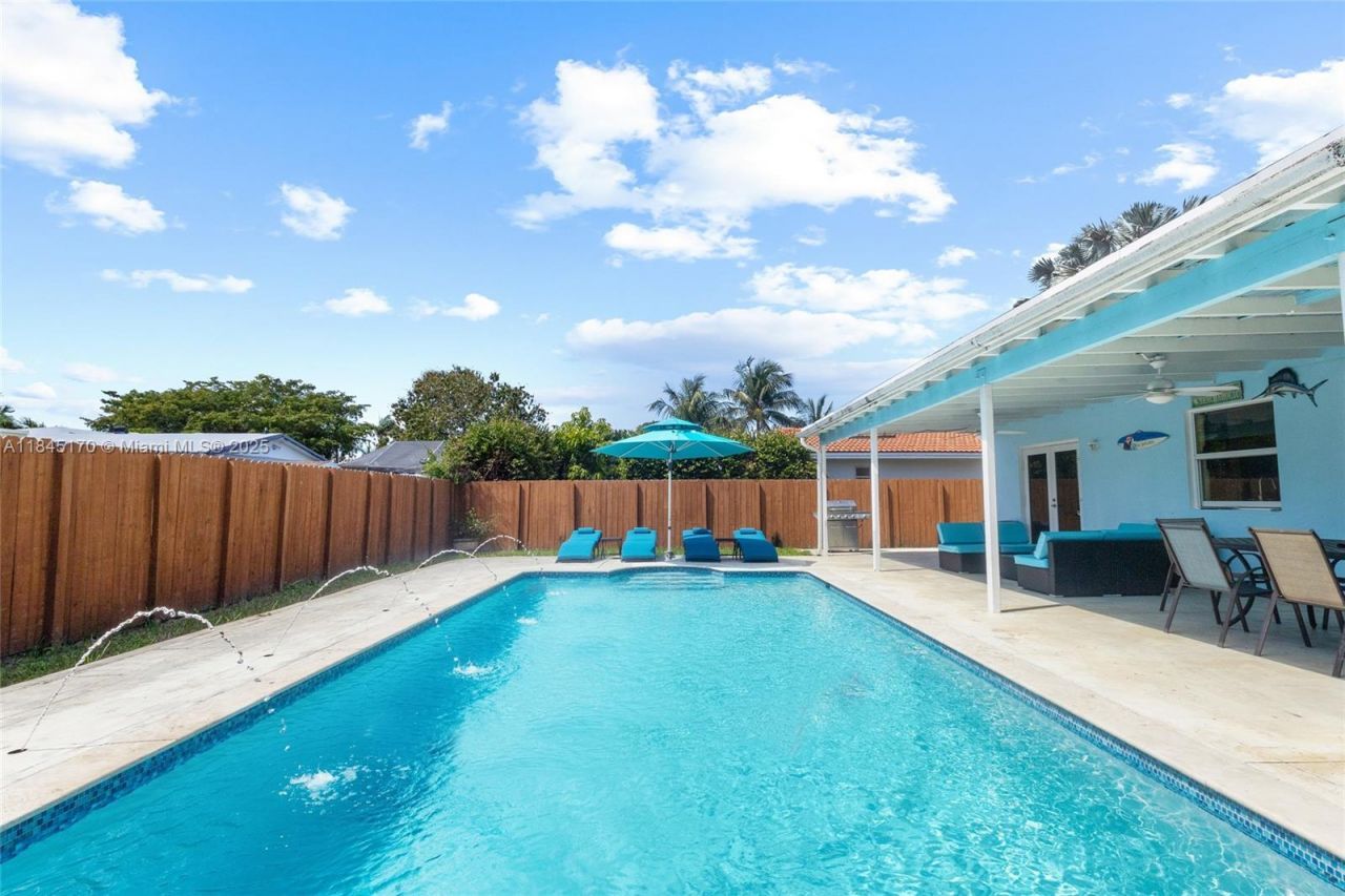 8040 SW 196th, Cutler Bay, FL 33189 Photo