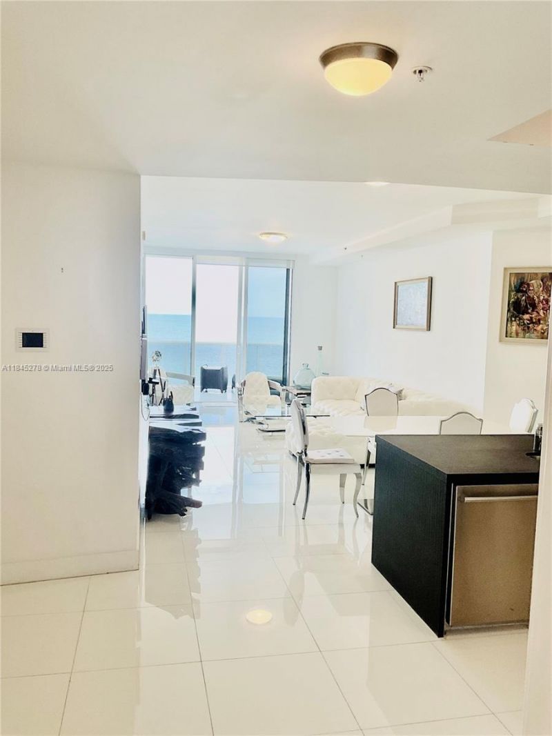 18201 Collins Ave, Unit 3302, Sunny Isles Beach, FL 33160 Photo