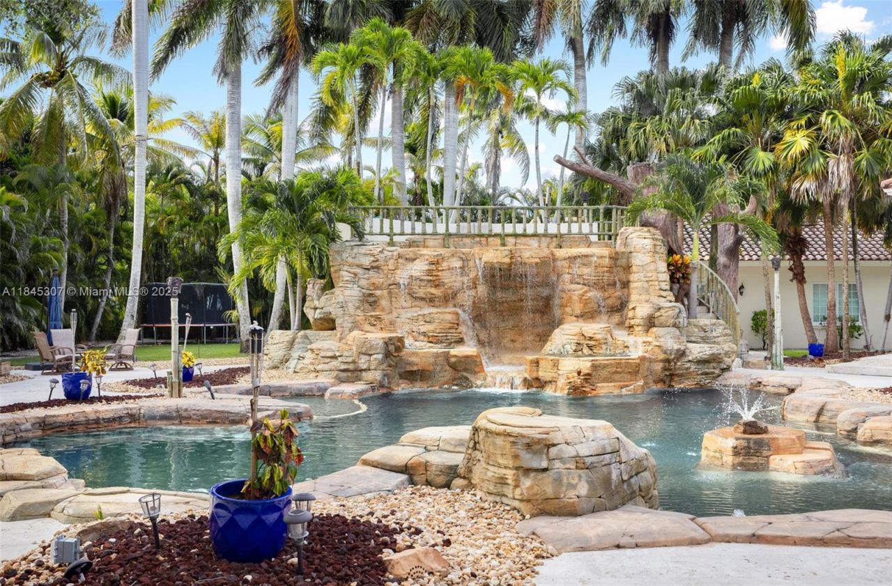 0 7245 SW 104th St, Pinecrest, FL 33156 Photo