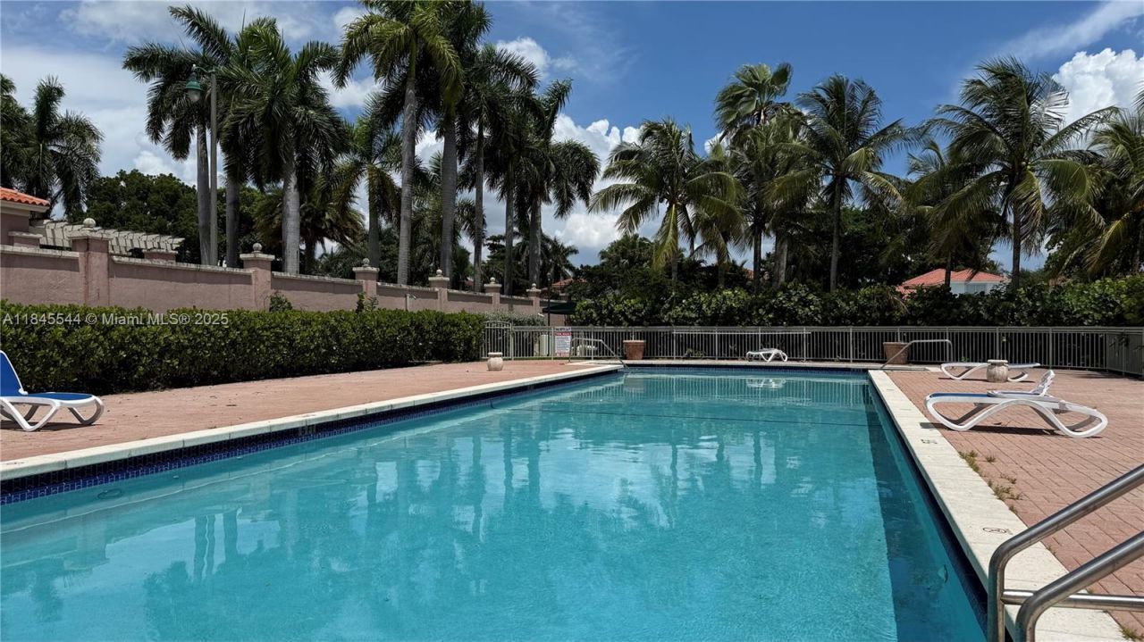 6320 NW 114th Ave, Unit 1223, Doral, FL 33178 Photo