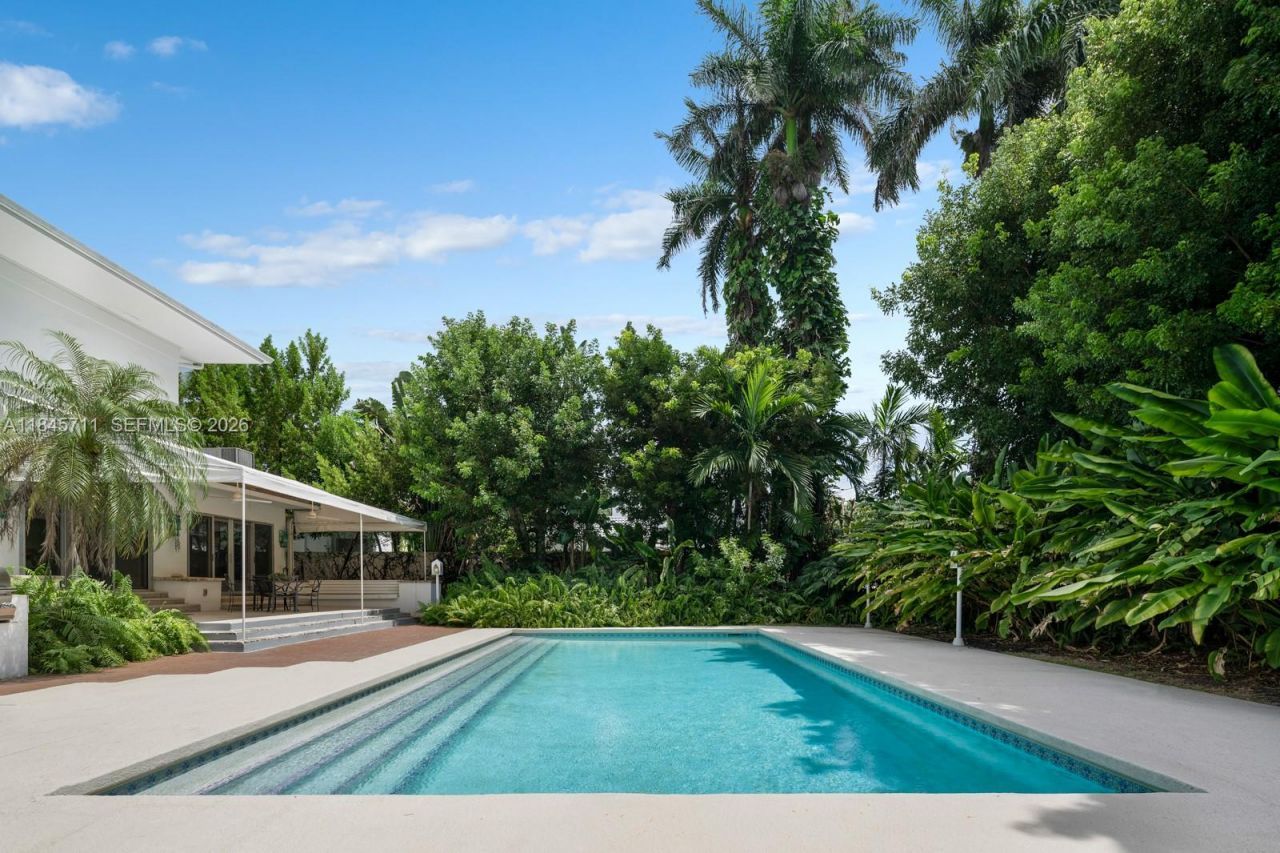 114 3rd San Marino Ter, Miami Beach, FL 33139 Photo