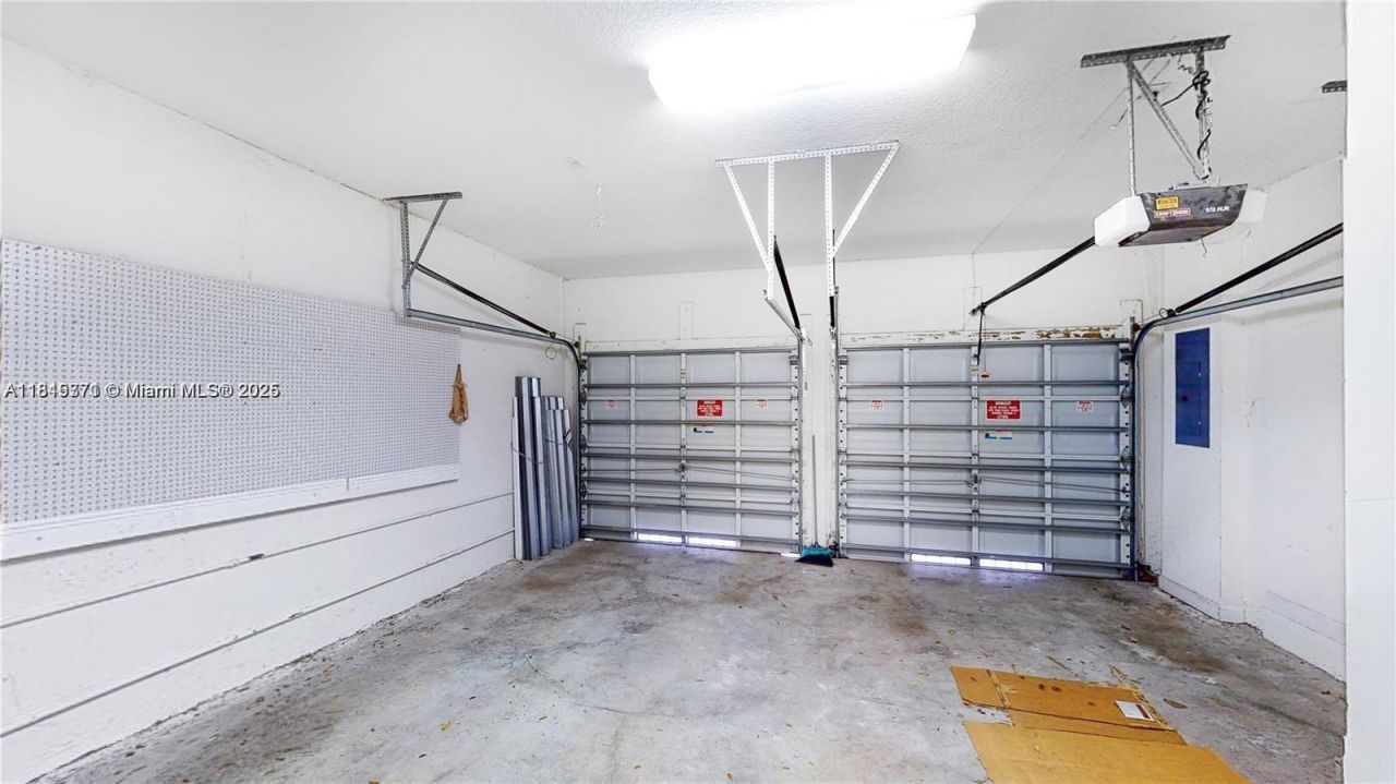 12281 SW 121st Ter, Miami, FL 33186 Photo