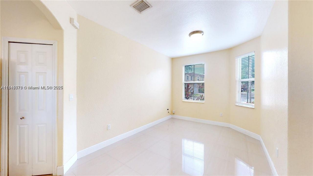 12281 SW 121st Ter, Miami, FL 33186 Photo