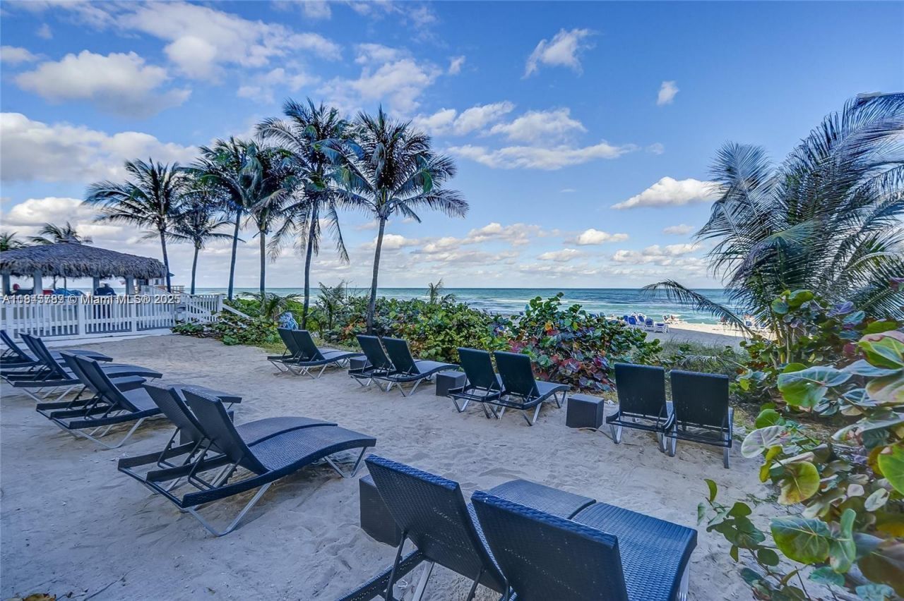 17375 Collins Ave, Unit 2501, Sunny Isles Beach, FL 33160 Photo