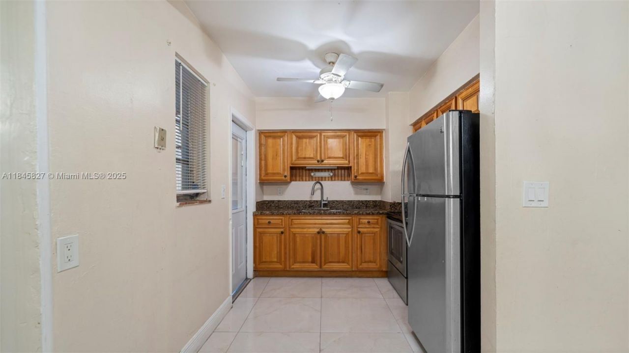 1235 NW 86th St, Miami, FL 33147 Photo