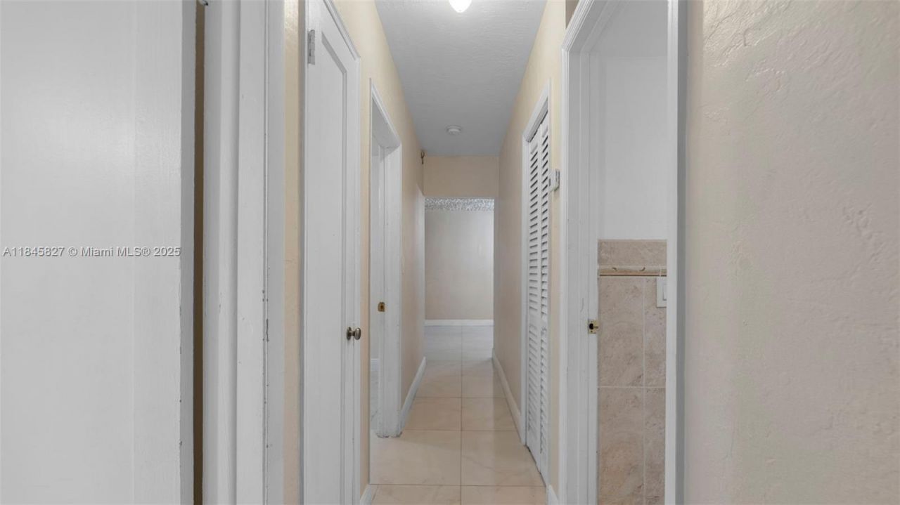 1235 NW 86th St, Miami, FL 33147 Photo