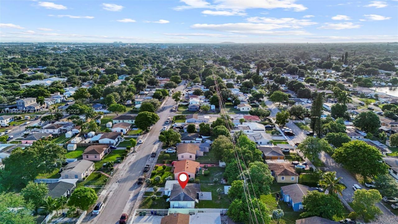 1235 NW 86th St, Miami, FL 33147 Photo