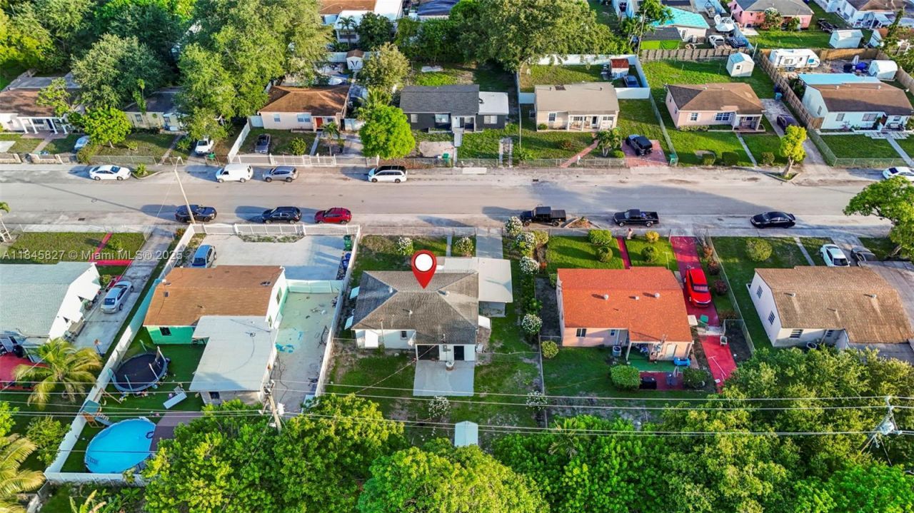 1235 NW 86th St, Miami, FL 33147 Photo