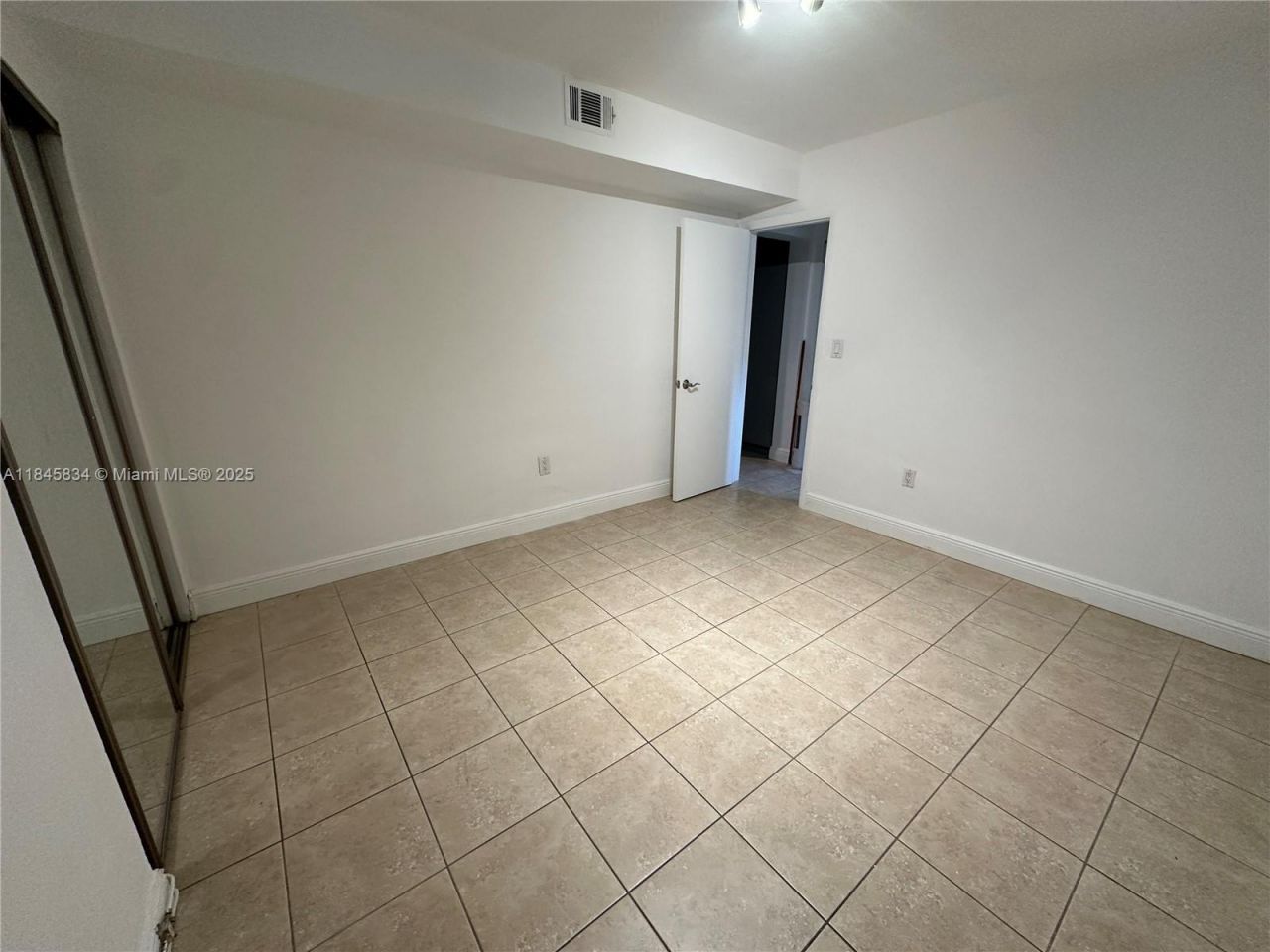 3242 Mary St, Unit S215, Miami, FL 33133 Photo