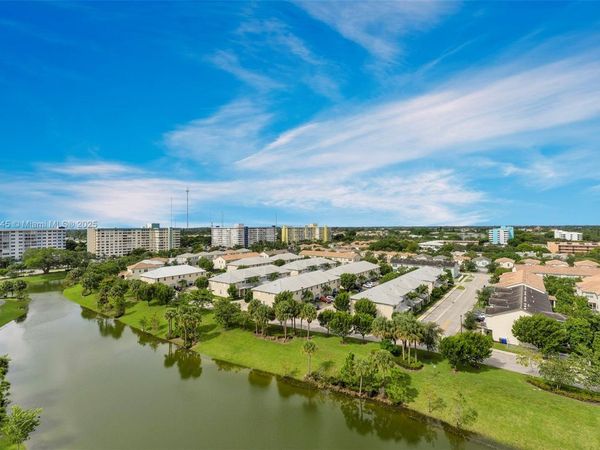 3850 Washington St, Unit 1114, Hollywood, FL 33021