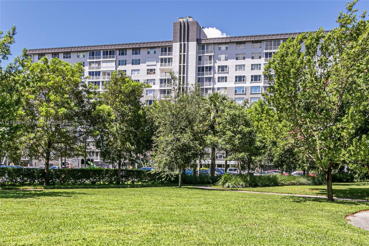 3850 Washington St, Unit 1114, Hollywood, FL 33021 Photo