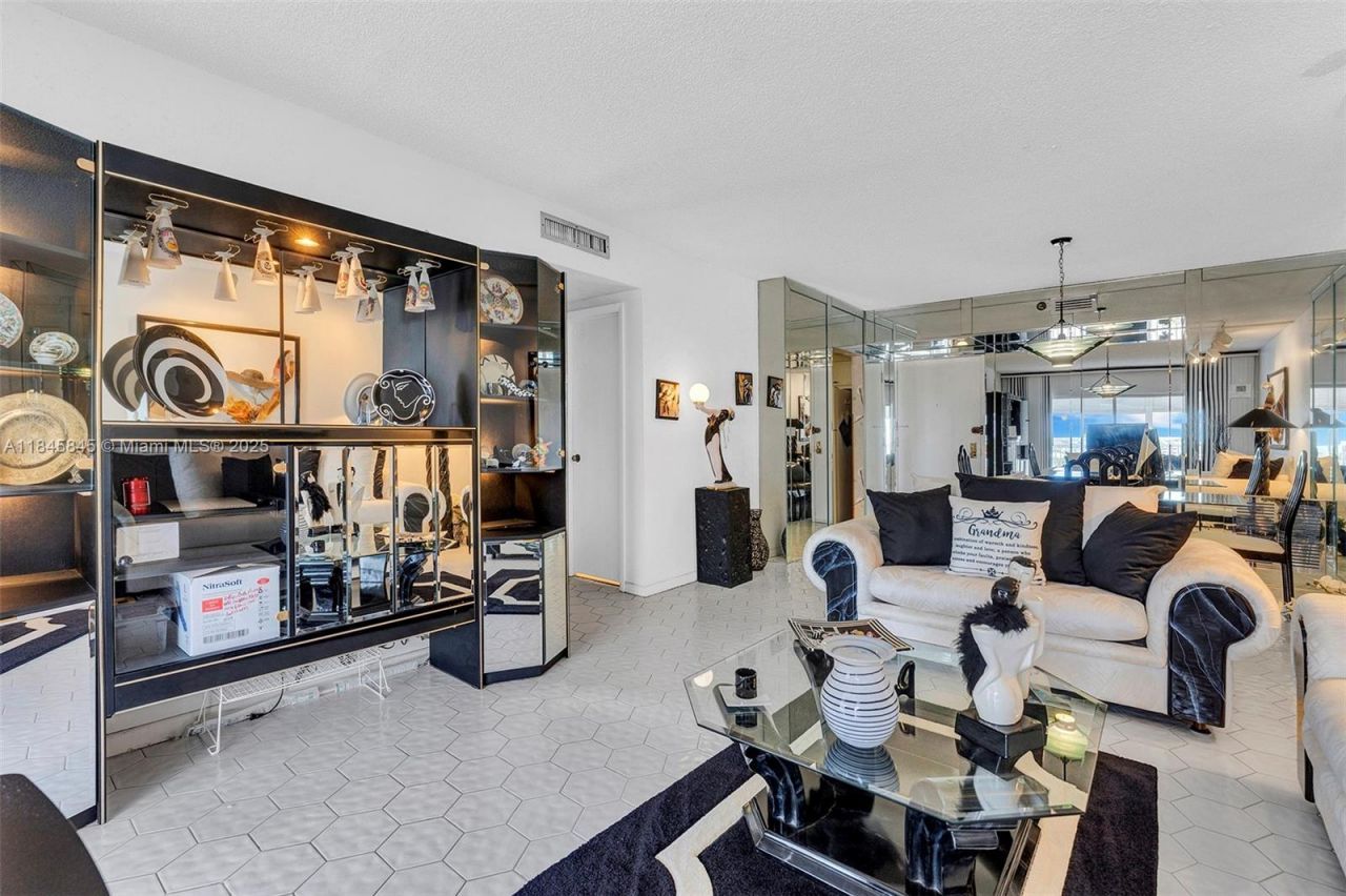 3850 Washington St, Unit 1114, Hollywood, FL 33021 Photo