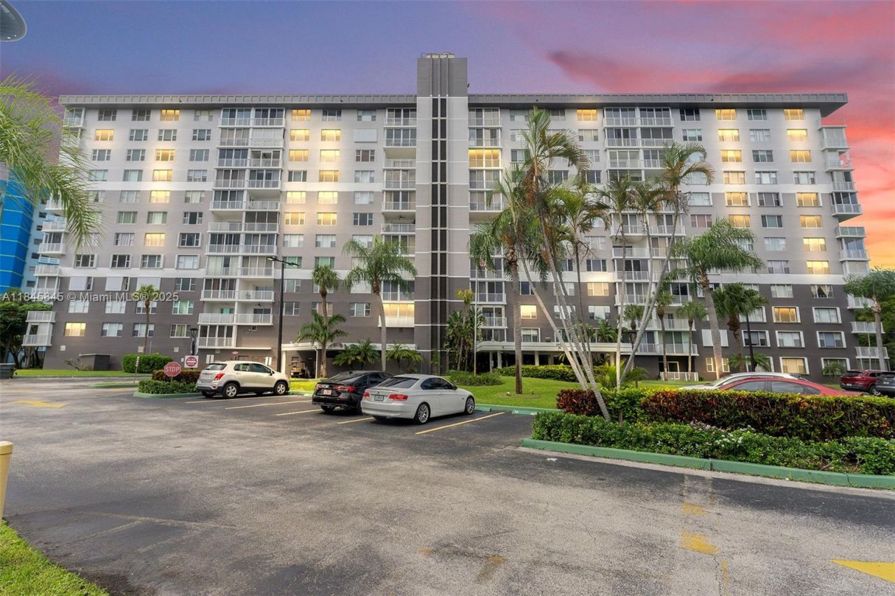 3850 Washington St, Unit 1114, Hollywood, FL 33021 Photo