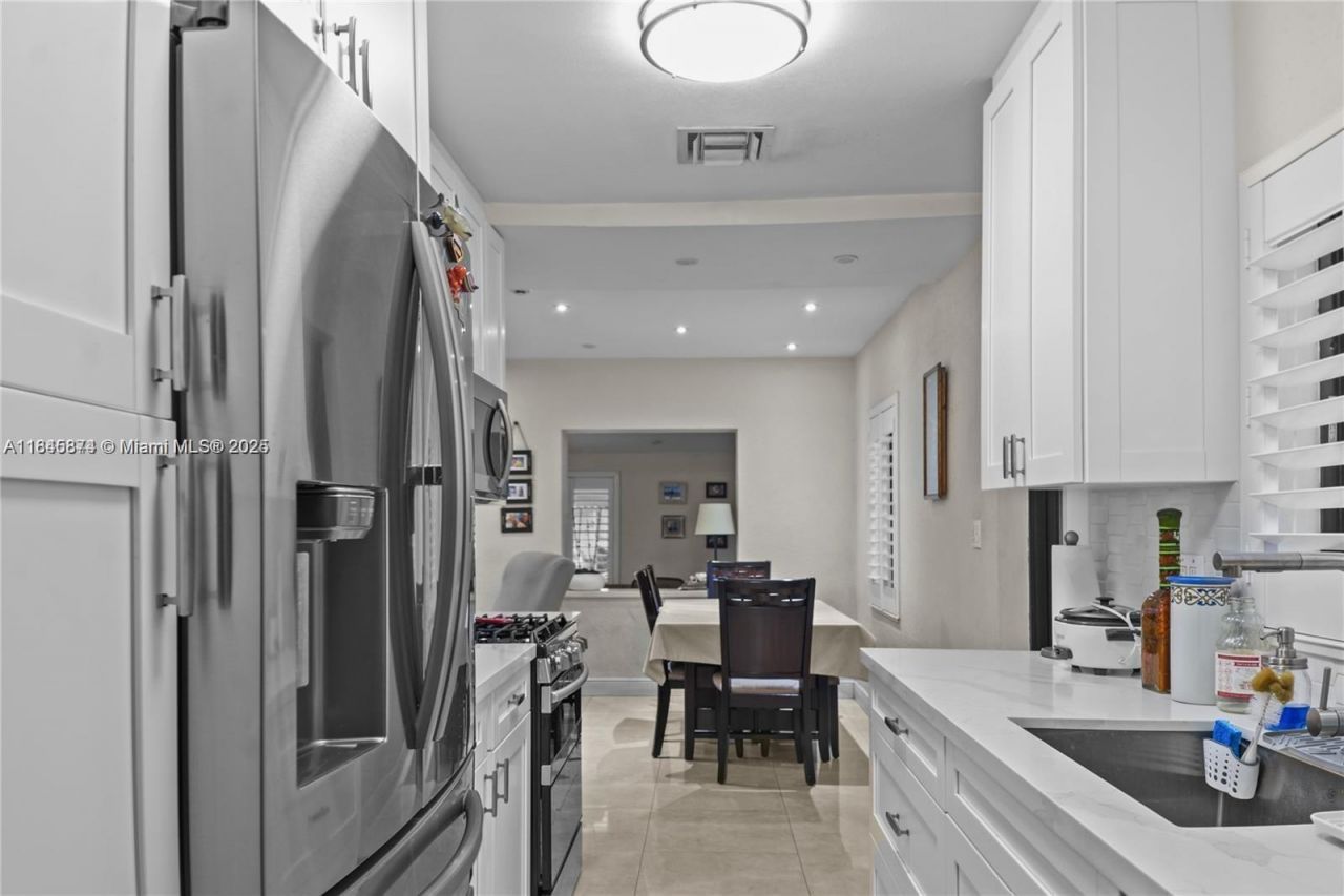 117 W 34th St, Hialeah, FL 33012 Photo