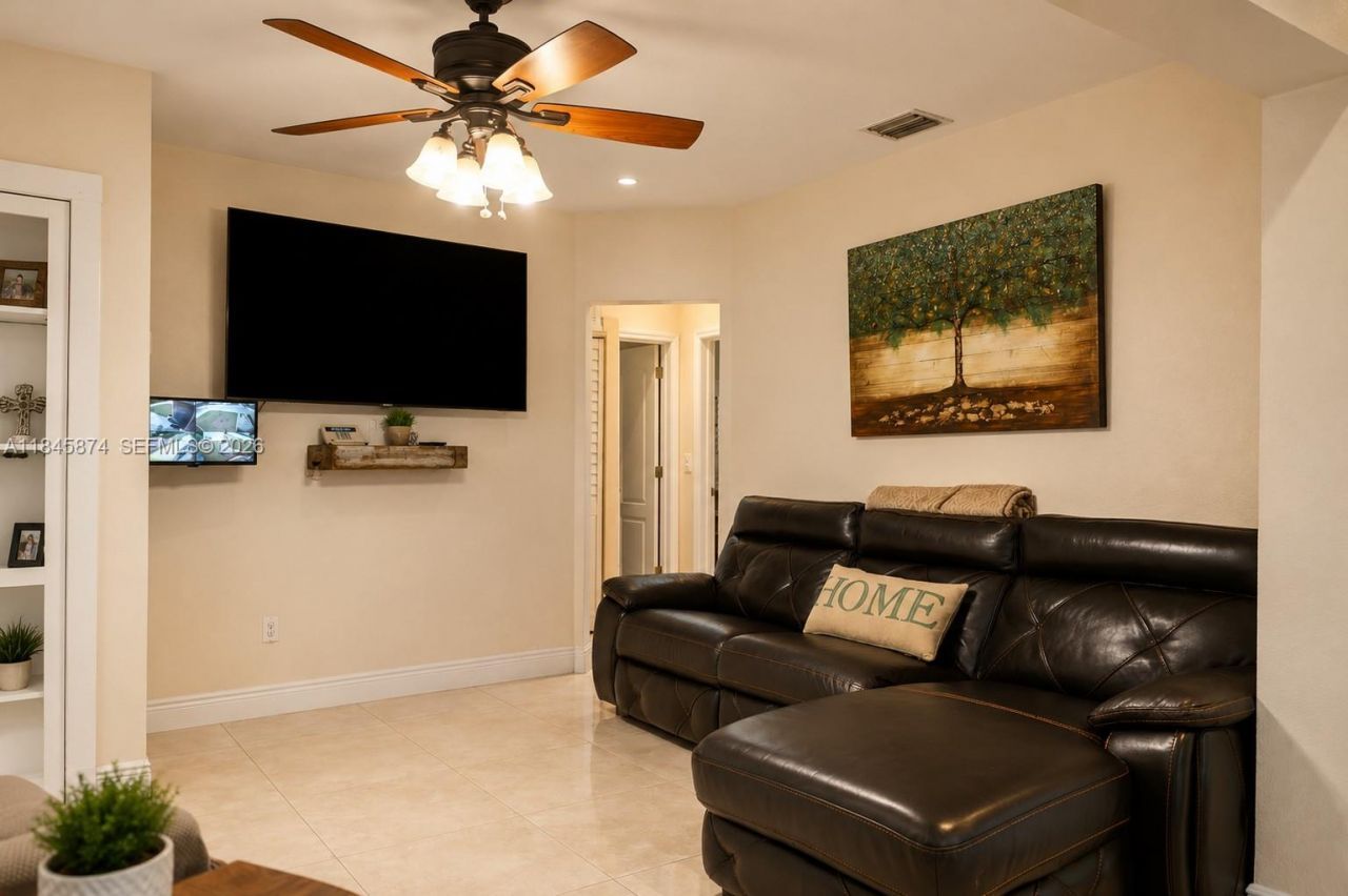 117 W 34th St, Hialeah, FL 33012 Photo