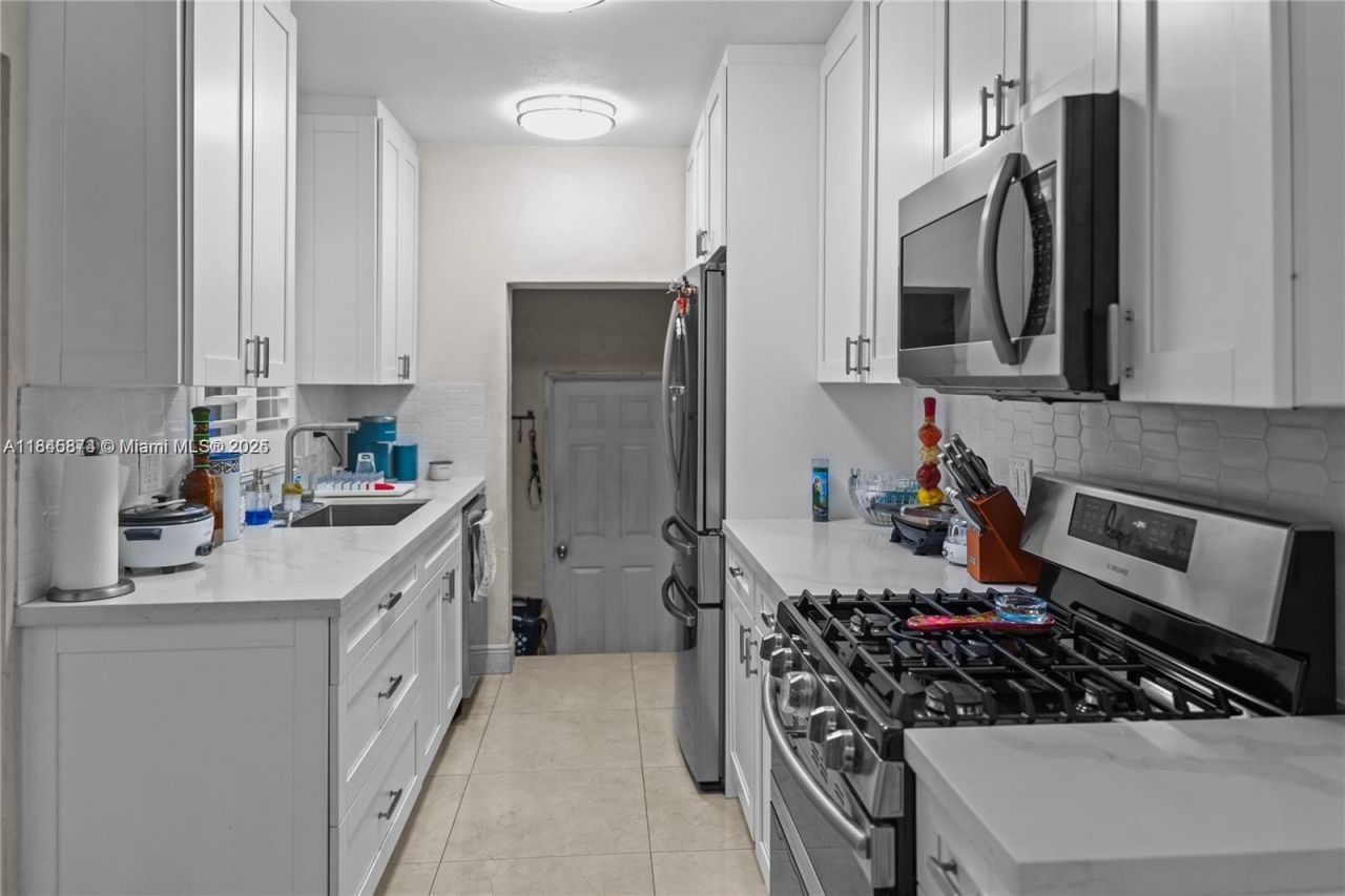 117 W 34th St, Hialeah, FL 33012 Photo