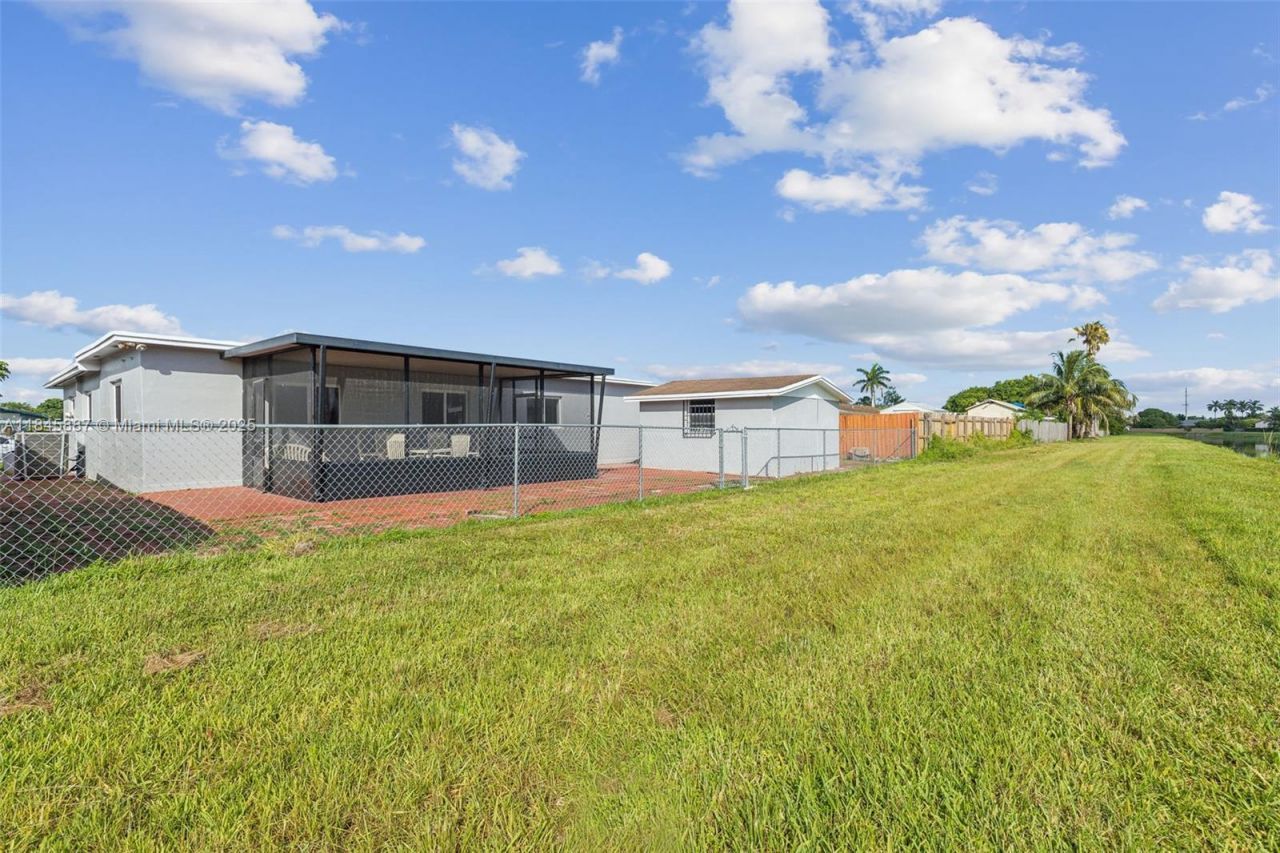 10471 SW 141st Dr, Miami, FL 33176 Photo