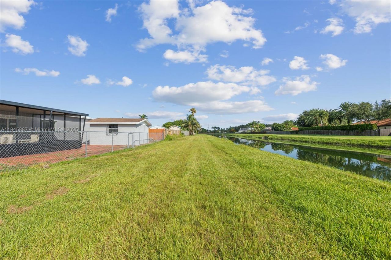 10471 SW 141st Dr, Miami, FL 33176 Photo