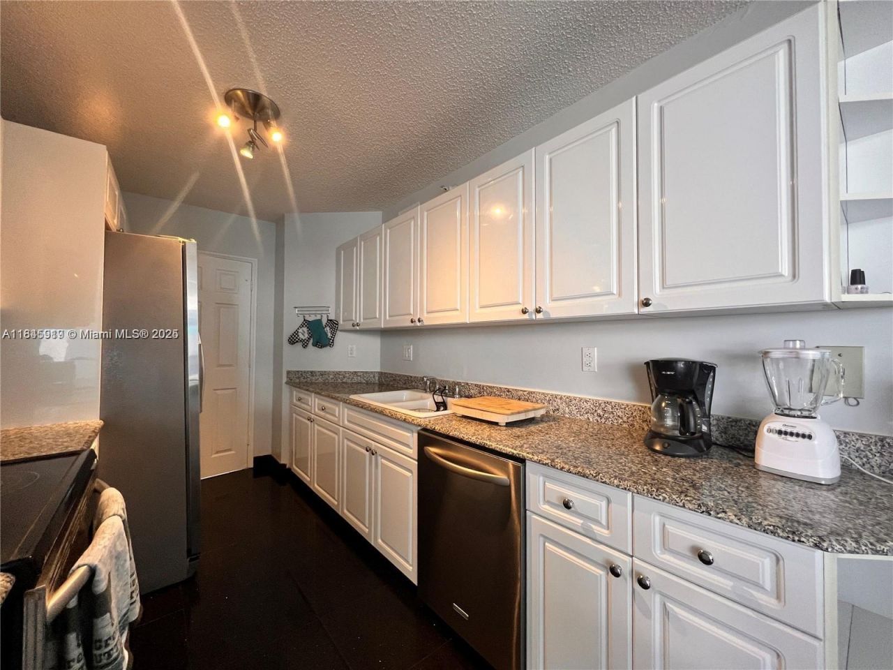 16711 Collins Ave, Unit 602, Sunny Isles Beach, FL 33160 Photo