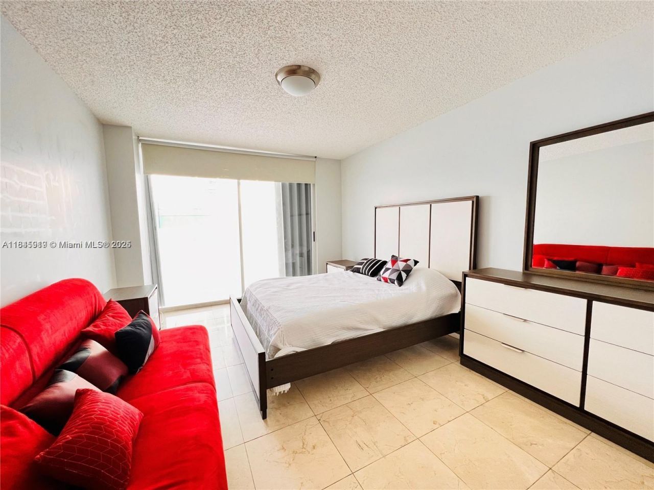 16711 Collins Ave, Unit 602, Sunny Isles Beach, FL 33160 Photo