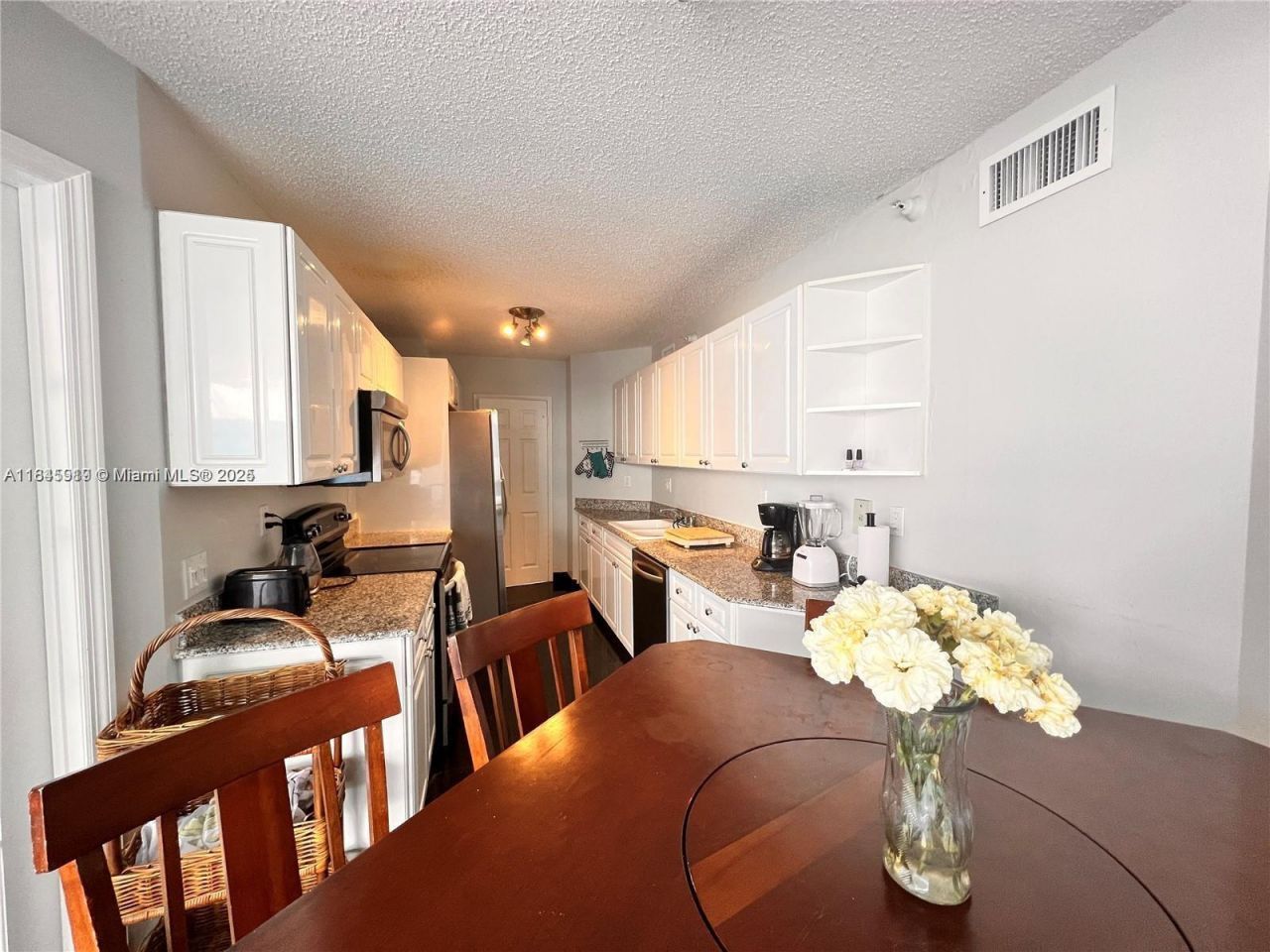 16711 Collins Ave, Unit 602, Sunny Isles Beach, FL 33160 Photo