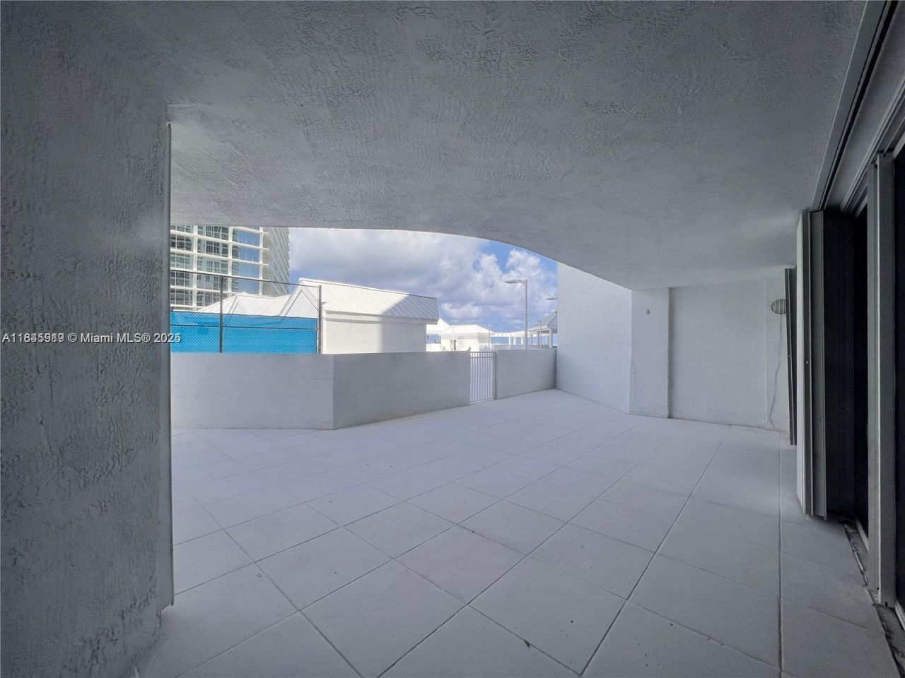 16711 Collins Ave, Unit 602, Sunny Isles Beach, FL 33160 Photo