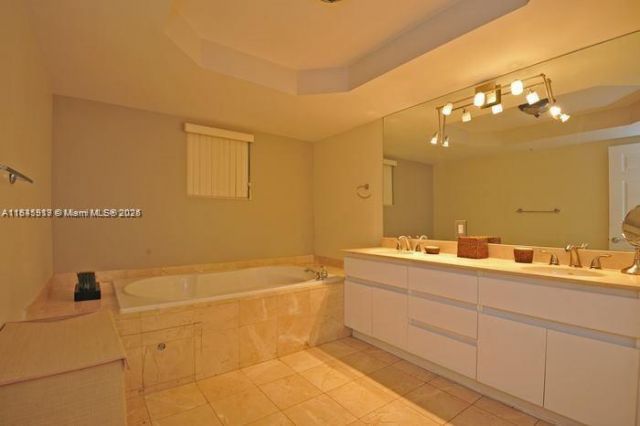 16711 Collins Ave, Unit 602, Sunny Isles Beach, FL 33160 Photo