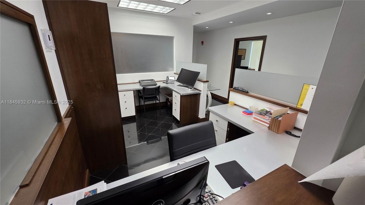 1135 Kane Concourse, Unit 3rd Floor, Bay Harbor Islands, FL 33154 Photo