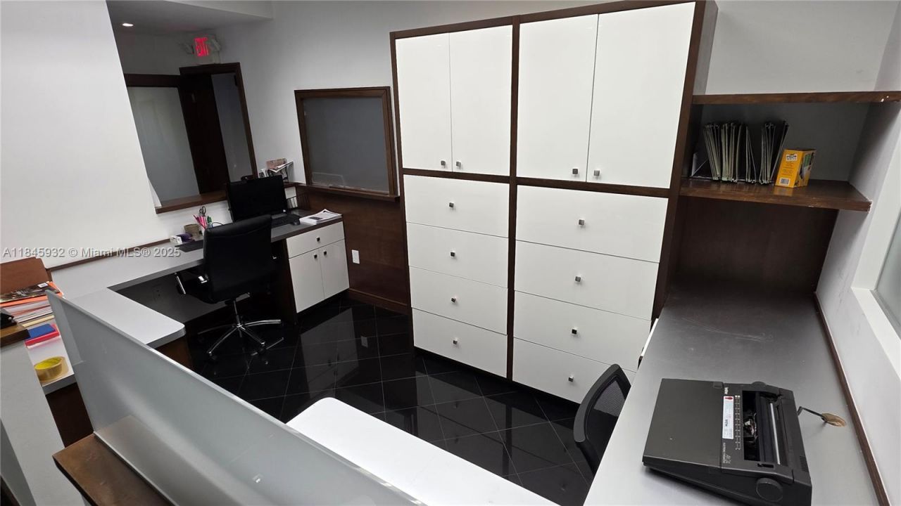 1135 Kane Concourse, Unit 3rd Floor, Bay Harbor Islands, FL 33154 Photo