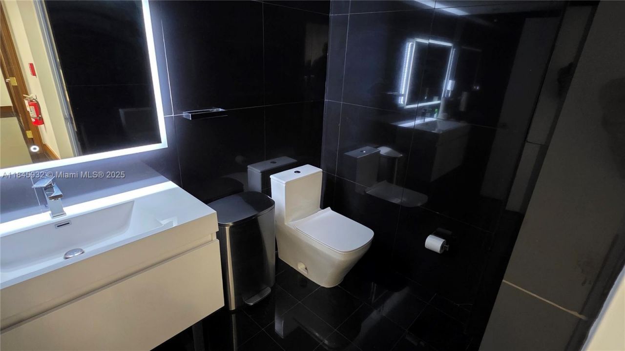 1135 Kane Concourse, Unit 3rd Floor, Bay Harbor Islands, FL 33154 Photo