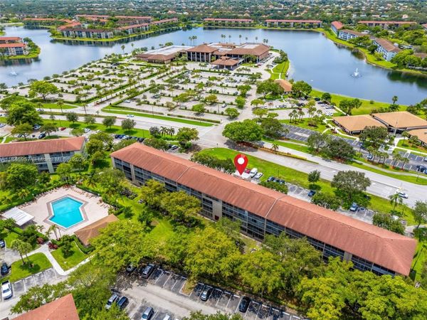 13455 SW 9th Ct, Unit 315J, Pembroke Pines, FL 33027