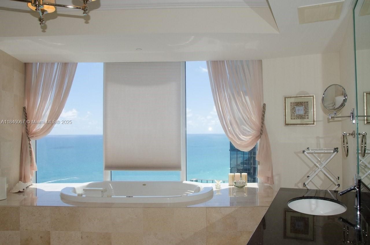 17201 Collins Ave, Unit 3801, Sunny Isles Beach, FL 33160 Photo