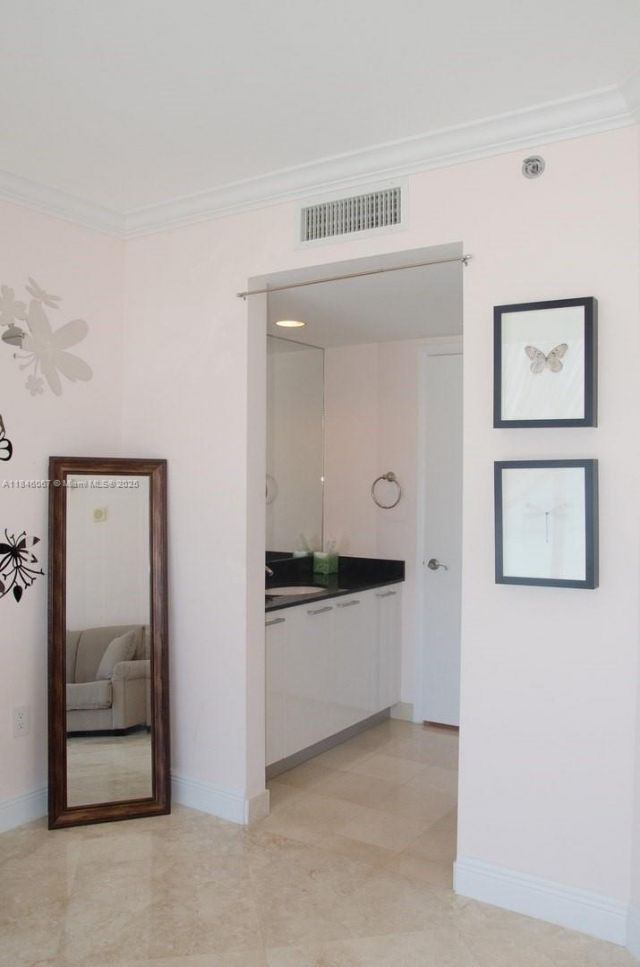 17201 Collins Ave, Unit 3801, Sunny Isles Beach, FL 33160 Photo