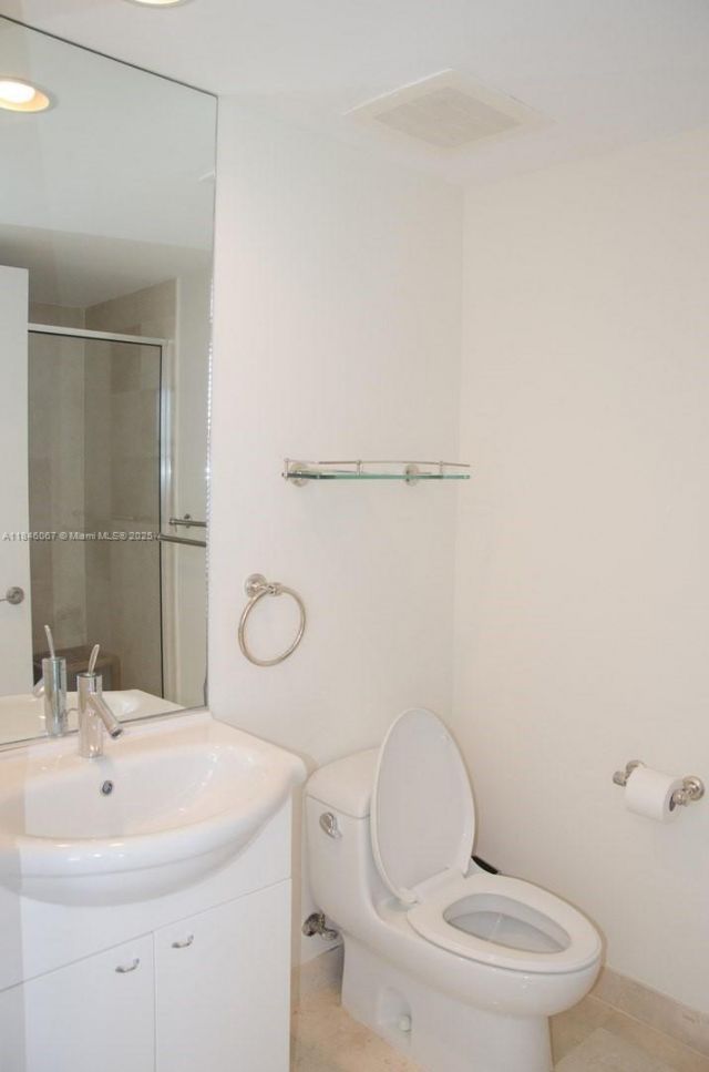 17201 Collins Ave, Unit 3801, Sunny Isles Beach, FL 33160 Photo