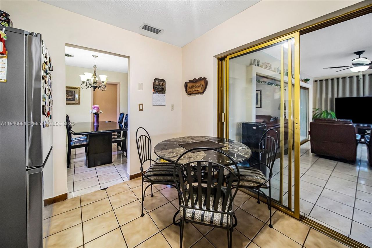 1300 NW 174th St, Miami Gardens, FL 33169 Photo