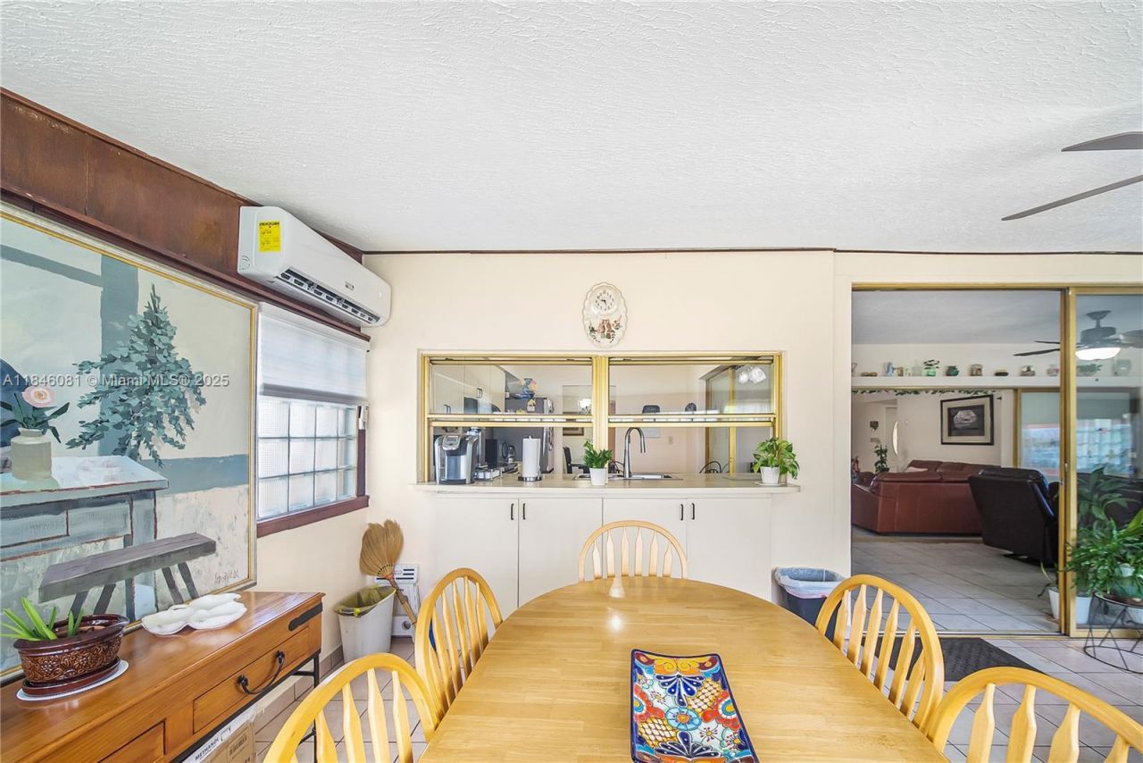 1300 NW 174th St, Miami Gardens, FL 33169 Photo