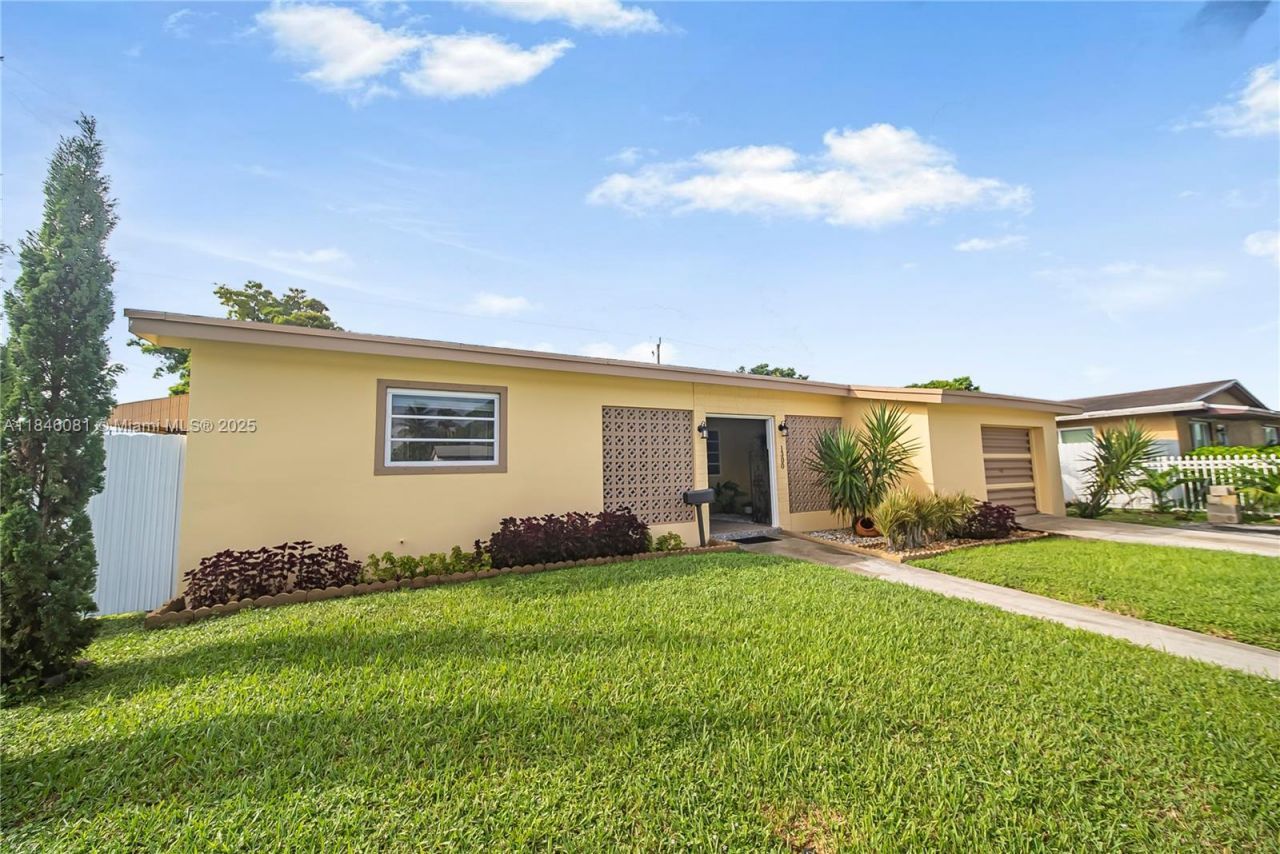 1300 NW 174th St, Miami Gardens, FL 33169 Photo