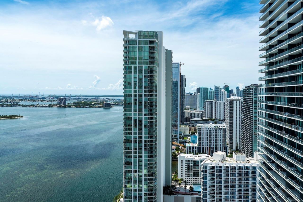 650 NE 32nd St, Unit 4206, Miami, FL 33137 Photo