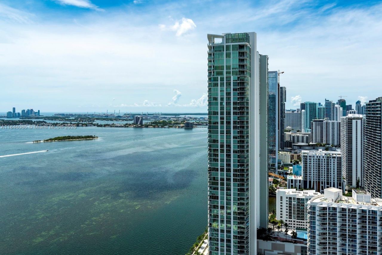 650 NE 32nd St, Unit 4206, Miami, FL 33137 Photo